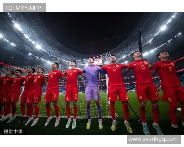 中国足球明星齐聚一堂助力中国队冲击国际赛场荣耀