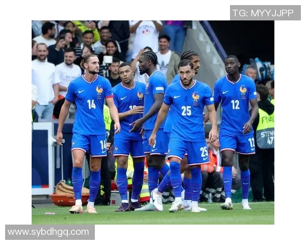 法国足球传奇人物回顾老明星名单与辉煌岁月的重温